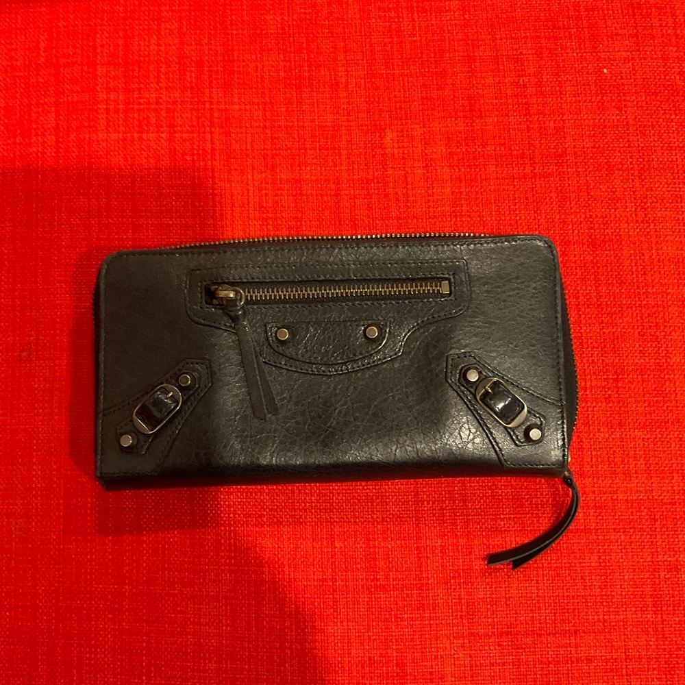 Black Leather Zip-Around Women's Wallet with Front Zip Pocket - Unbranded